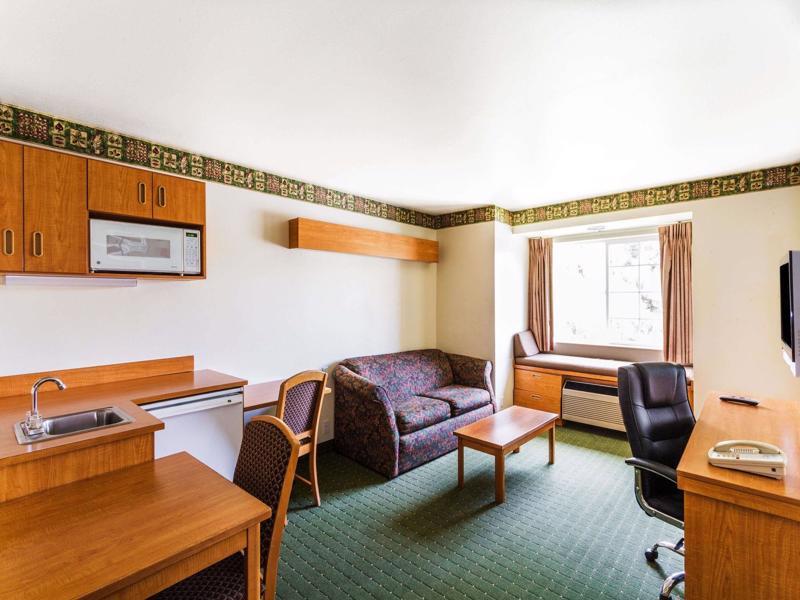 Super 8 By Wyndham Pride Midvale/Midvalley/Salt Lake City Bagian luar foto