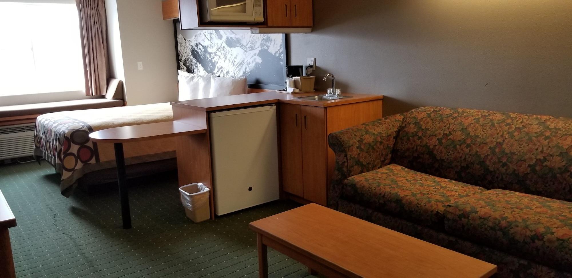 Super 8 By Wyndham Pride Midvale/Midvalley/Salt Lake City Bagian luar foto