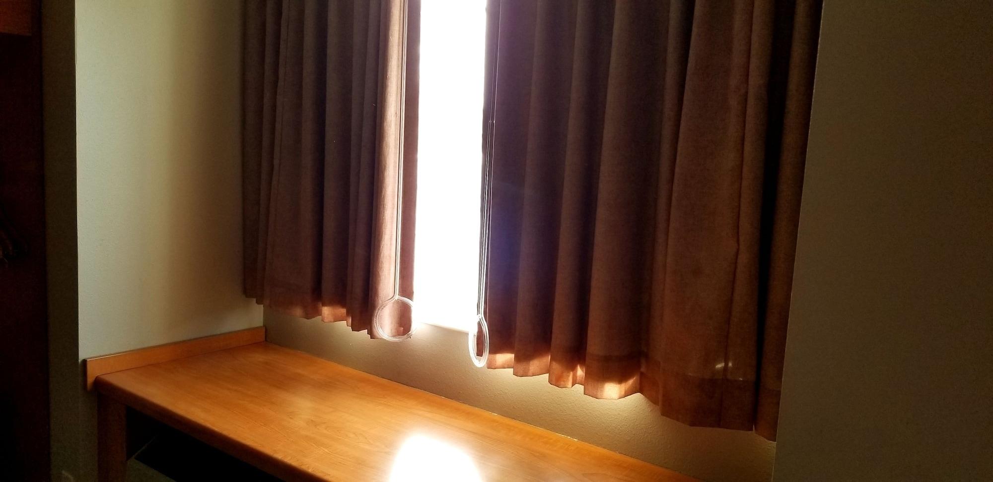 Super 8 By Wyndham Pride Midvale/Midvalley/Salt Lake City Bagian luar foto