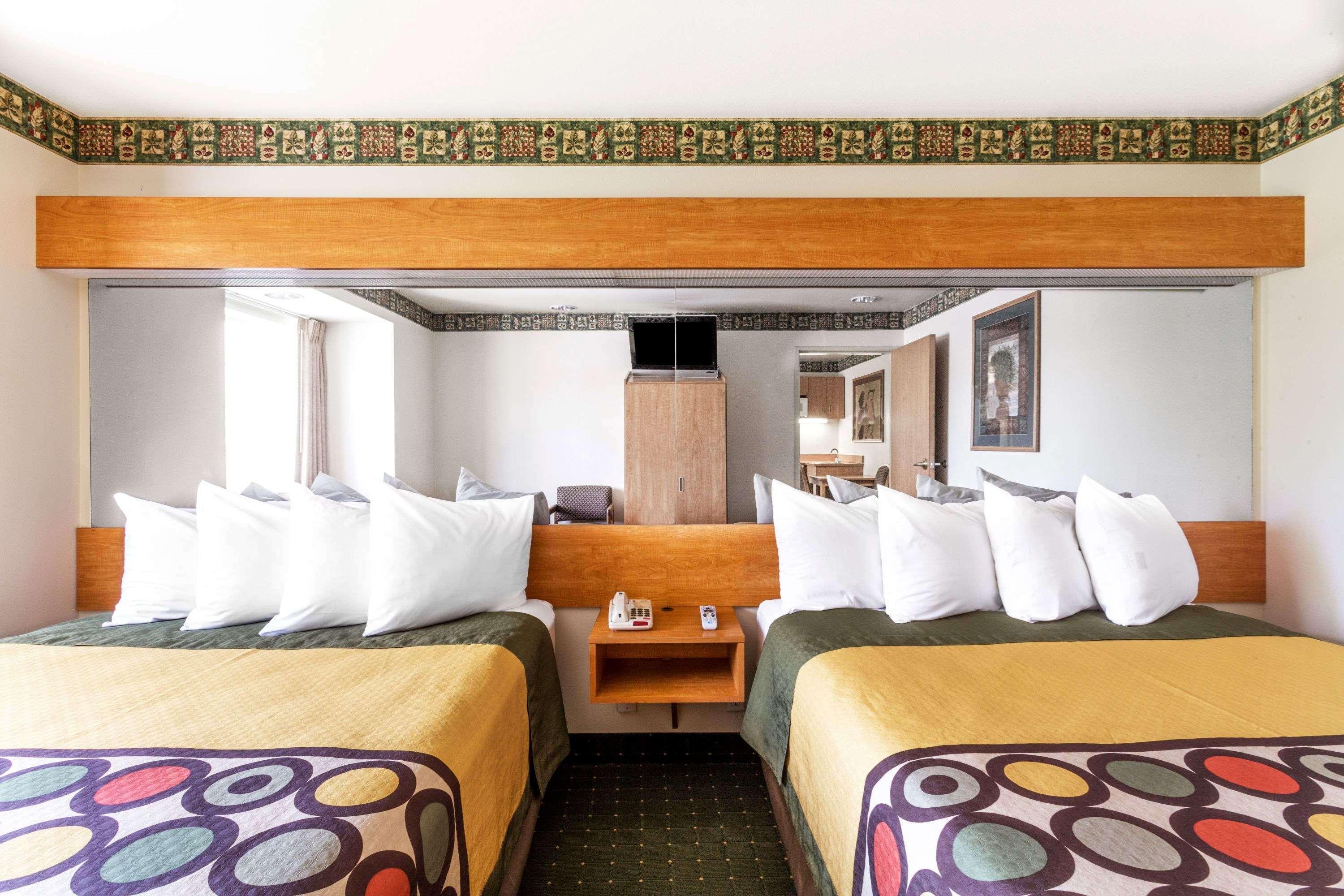 Super 8 By Wyndham Pride Midvale/Midvalley/Salt Lake City Bagian luar foto