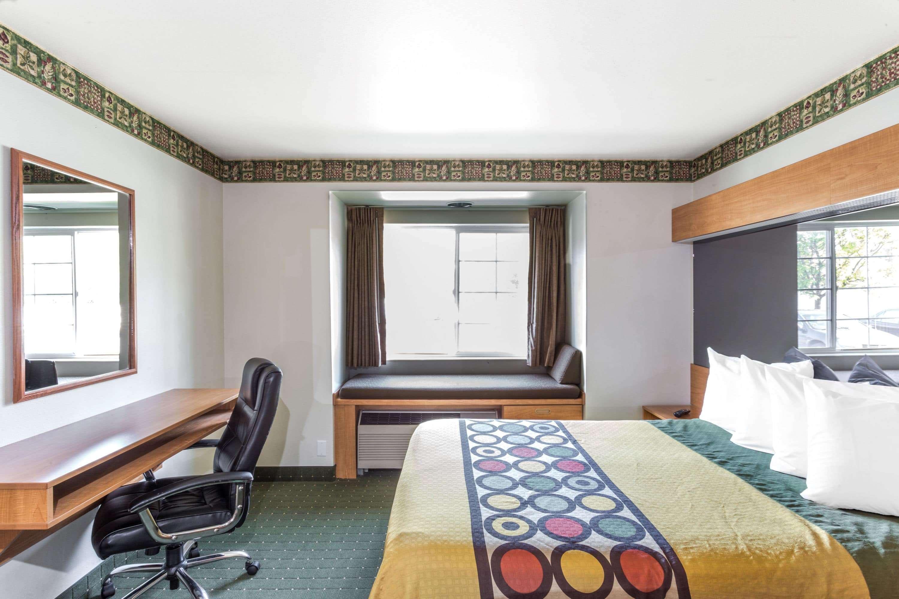 Super 8 By Wyndham Pride Midvale/Midvalley/Salt Lake City Bagian luar foto